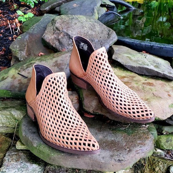 Musse & Cloud Shoes - Musse & Cloud Taupe Network Ankle Bootie